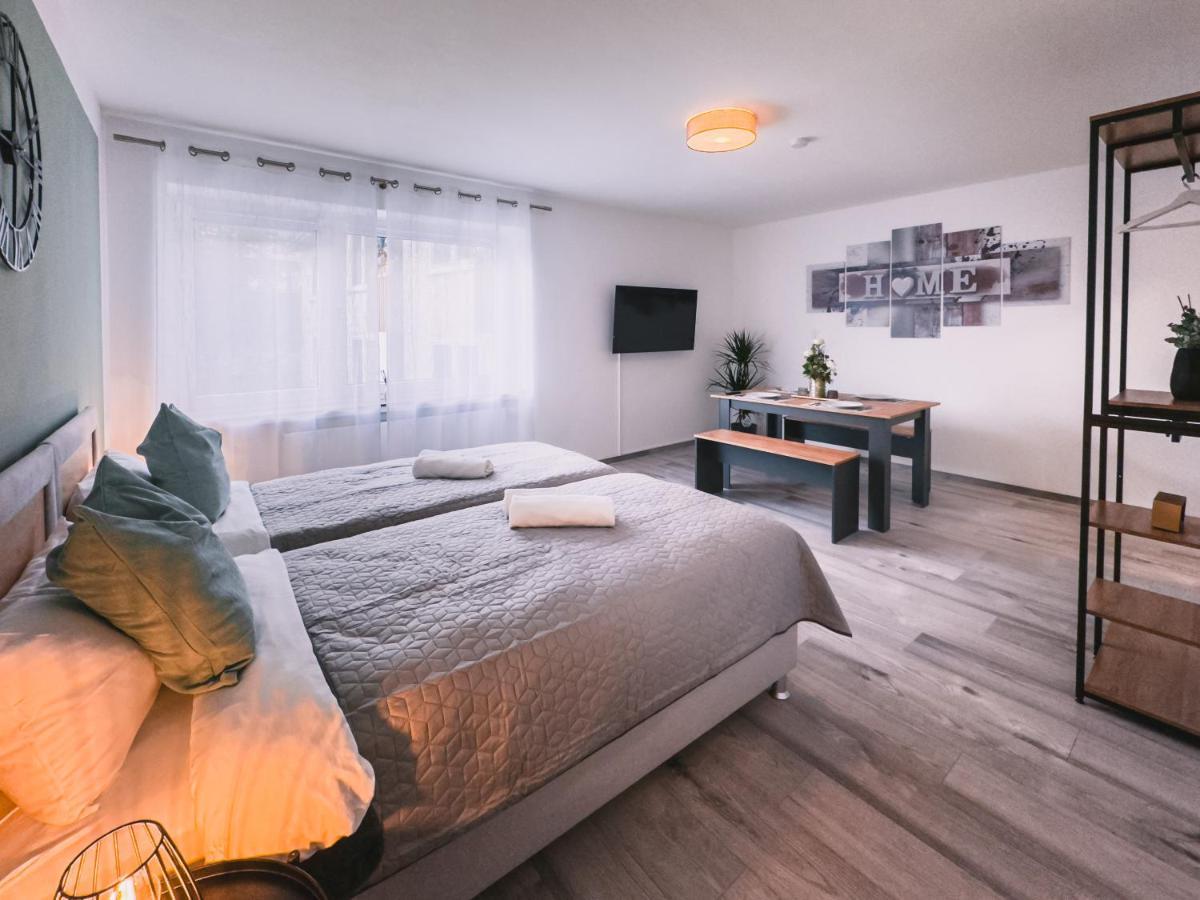 Immostay #6 - Ferienhaus 4 Zimmer Fuer 8 Personen, Wifi & Zentrum BRE المظهر الخارجي الصورة
