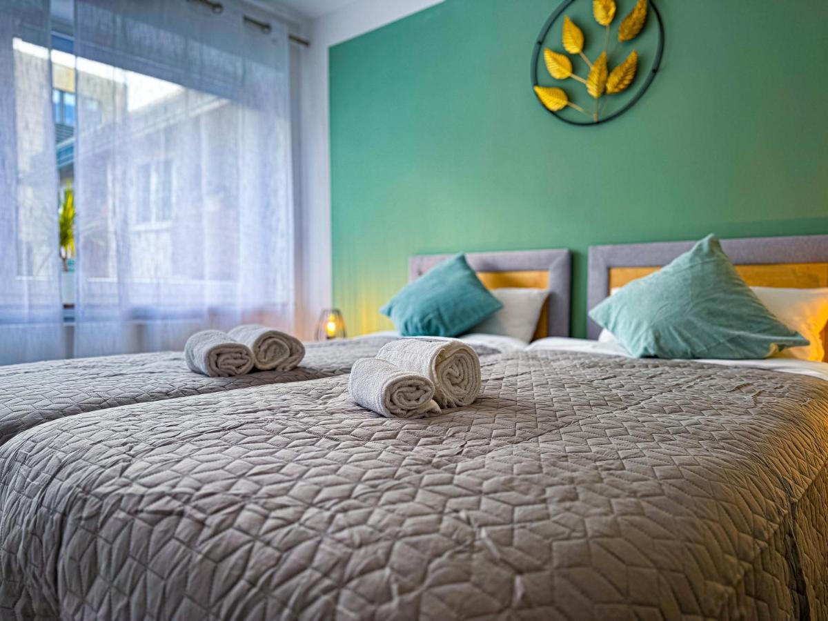 Immostay #6 - Ferienhaus 4 Zimmer Fuer 8 Personen, Wifi & Zentrum BRE المظهر الخارجي الصورة