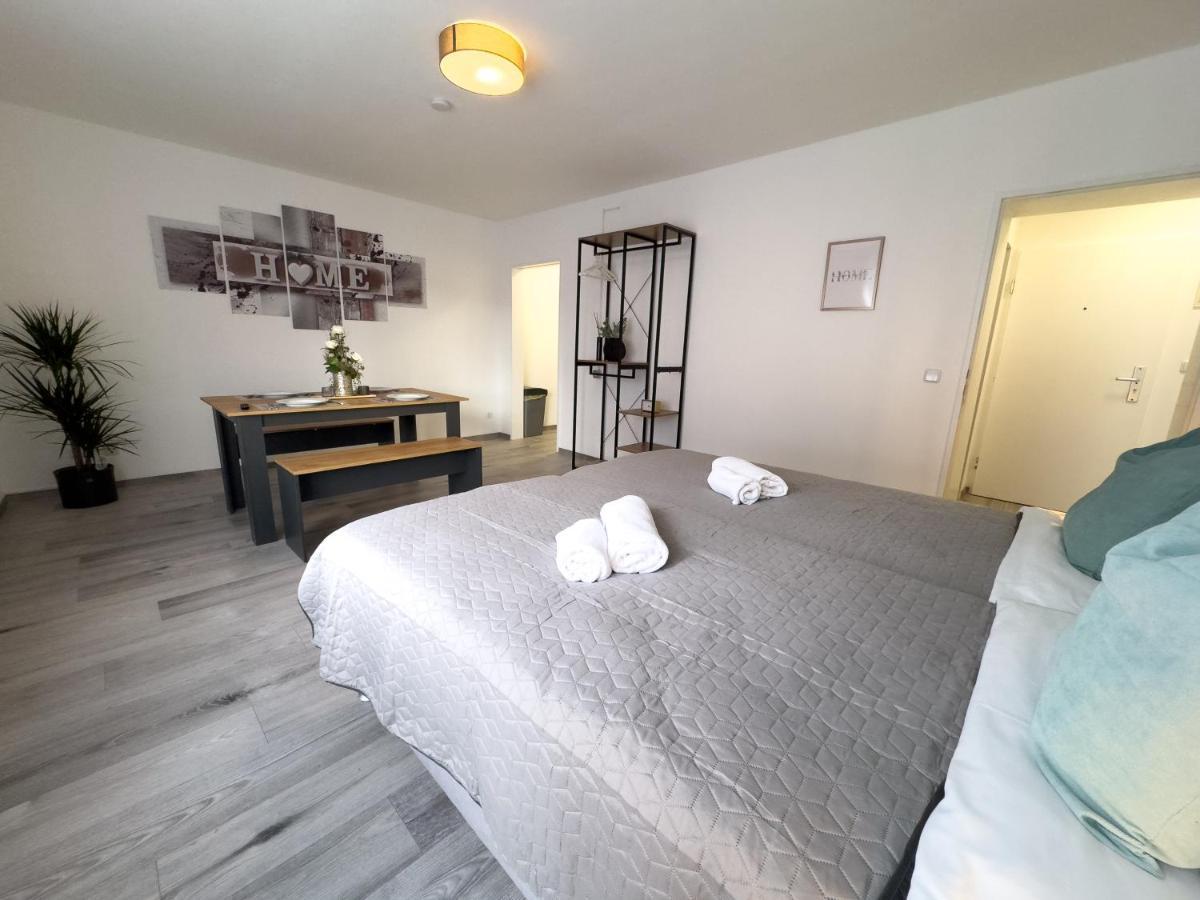 Immostay #6 - Ferienhaus 4 Zimmer Fuer 8 Personen, Wifi & Zentrum BRE المظهر الخارجي الصورة