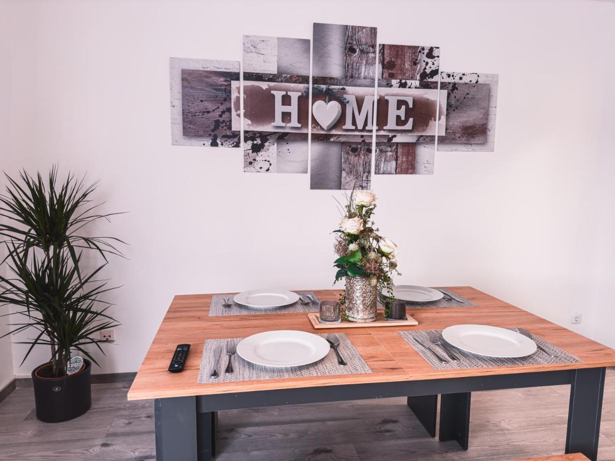 Immostay #6 - Ferienhaus 4 Zimmer Fuer 8 Personen, Wifi & Zentrum BRE المظهر الخارجي الصورة