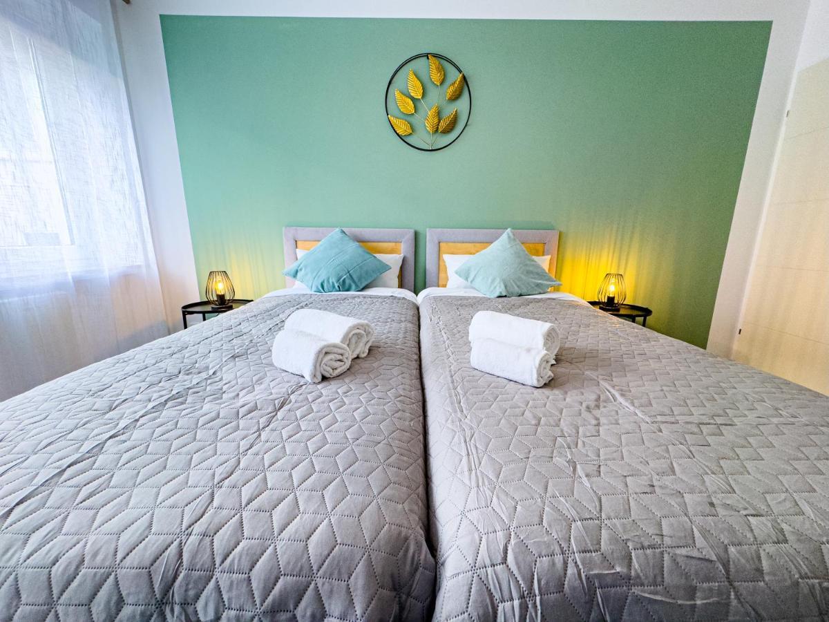 Immostay #6 - Ferienhaus 4 Zimmer Fuer 8 Personen, Wifi & Zentrum BRE المظهر الخارجي الصورة