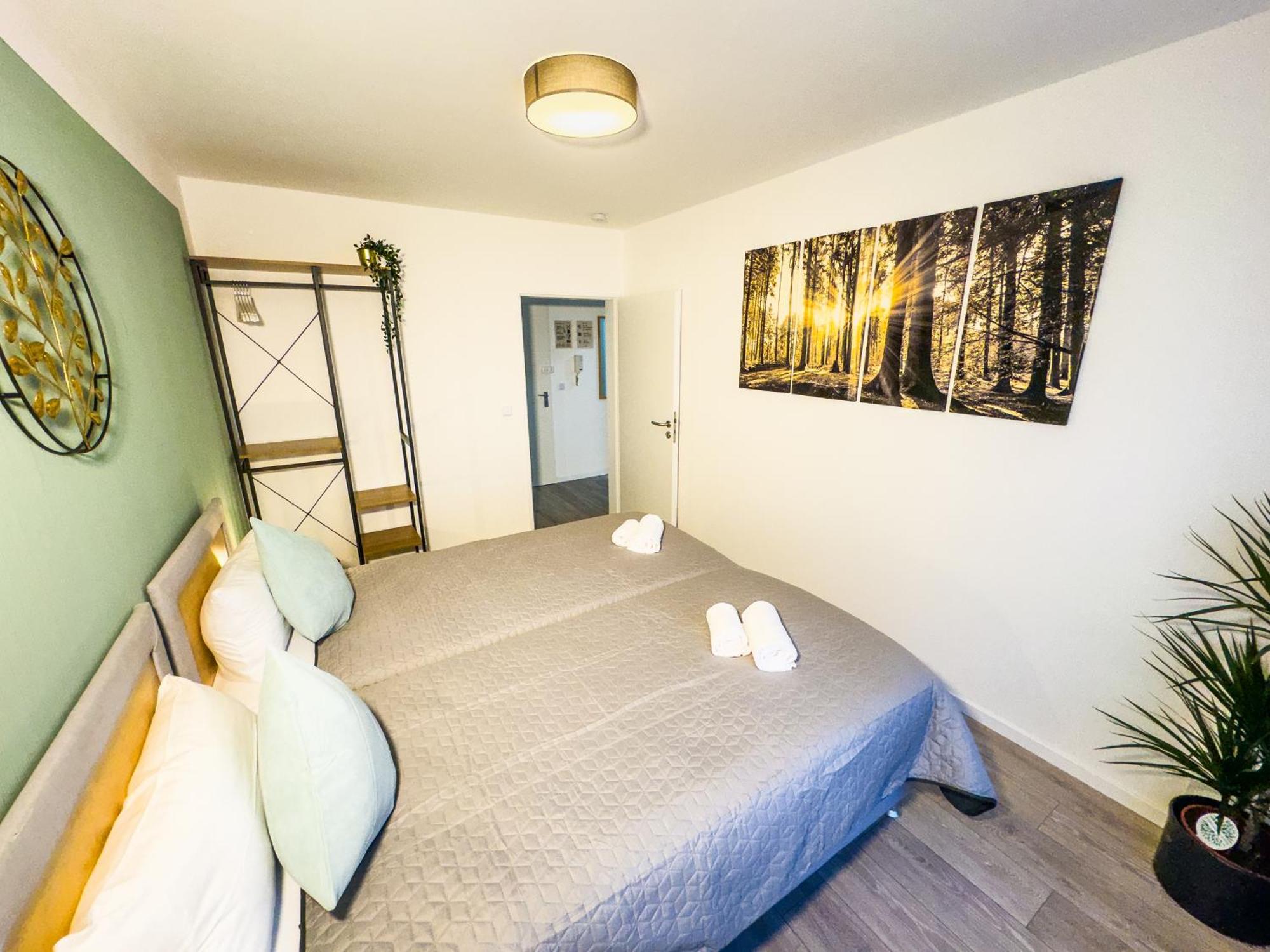 Immostay #6 - Ferienhaus 4 Zimmer Fuer 8 Personen, Wifi & Zentrum BRE المظهر الخارجي الصورة